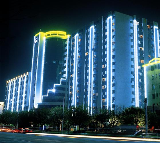 контурное освещение фасада